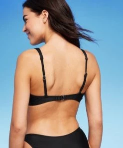 Women's Scoop Front Underwire Bikini Top - Wild Fable™ Black