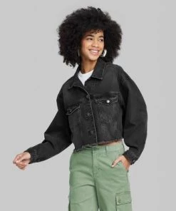 Women's Cropped Denim Trucker Jacket - Wild Fable™ Light Wash